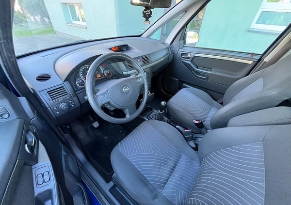 Opel Meriva cena 10900 przebieg: 157000, rok produkcji 2006 z Bieruń małe 254